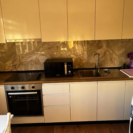 Apartment Cozy In Tirana